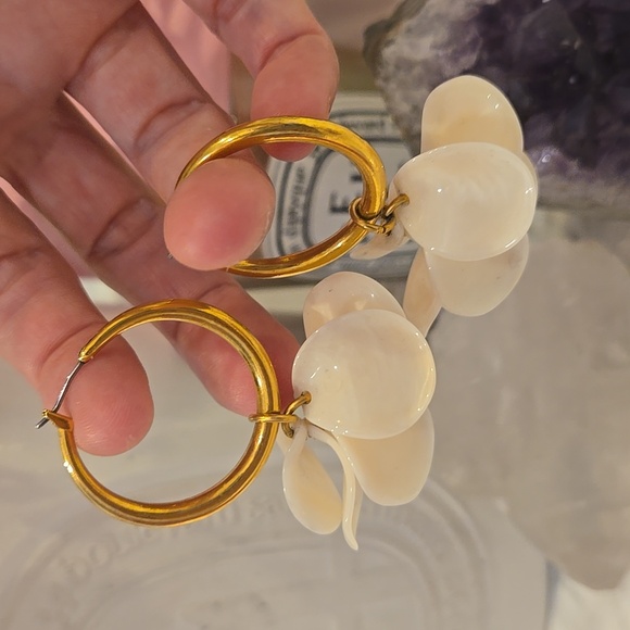 Sezane Flora Hoop Earrings, Statement, Paris Sophistication, VGUC, Garden Party - Picture 6 of 6
